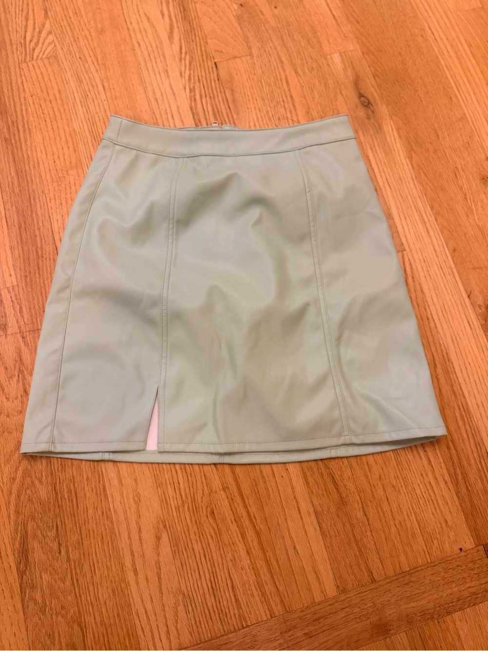 Ladies Size Small "Noisy May" Mint Green Faux Leather Mini Skirt GUC